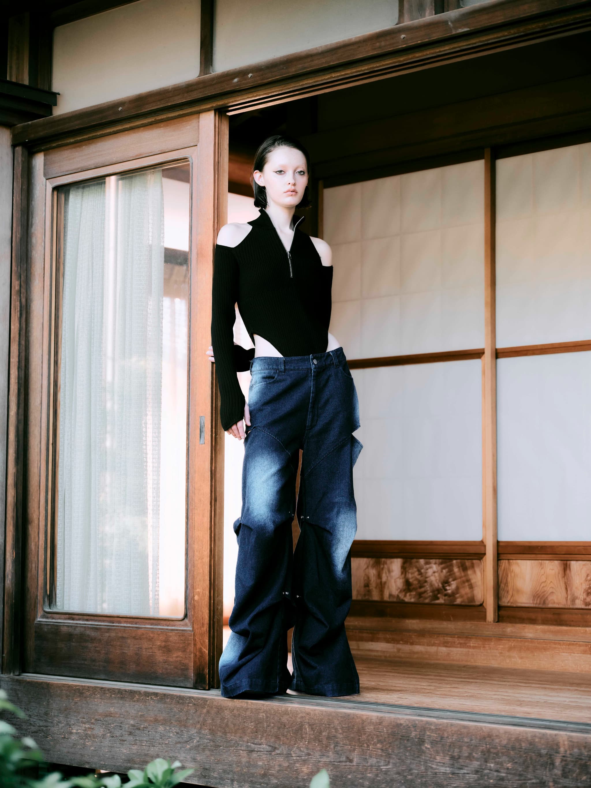 TUCK DESIGN DENIM PANTS-BLUE – TAJEN:T