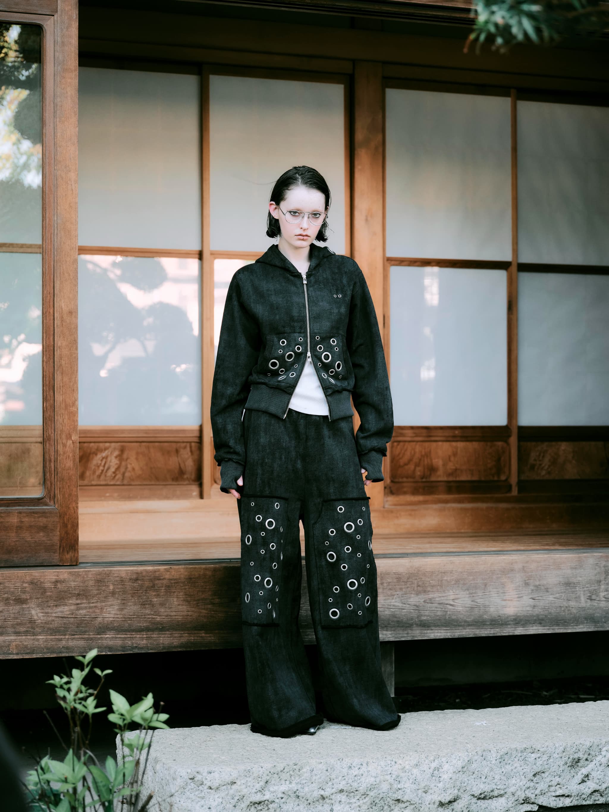 RE-STOCK】EYELET DESIGN ZIP UP HOODIE-CHARCOAL GRAY – TAJEN:T